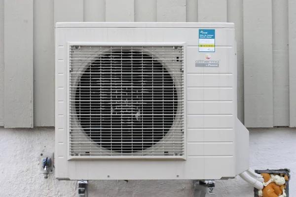 Air Conditioning Repair in Hot Weather: What You Should Know