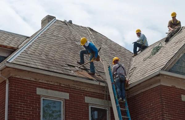 Trusted Roofing Contractors for Roof Replacement in Lindstrom