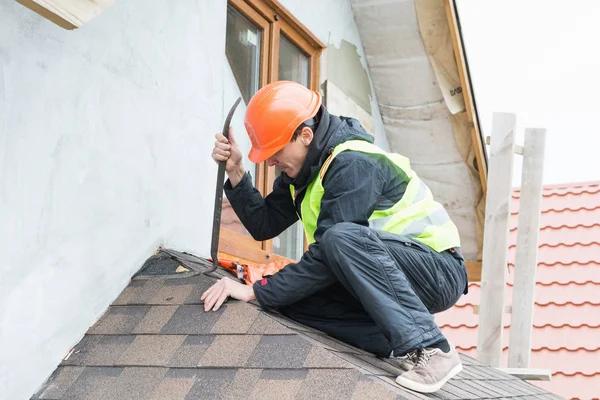 The Role of Proper Ventilation in Roof Installation in Longwood